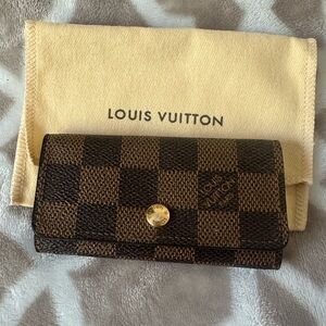 SOLD - Louis Vuitton DE Key Holder